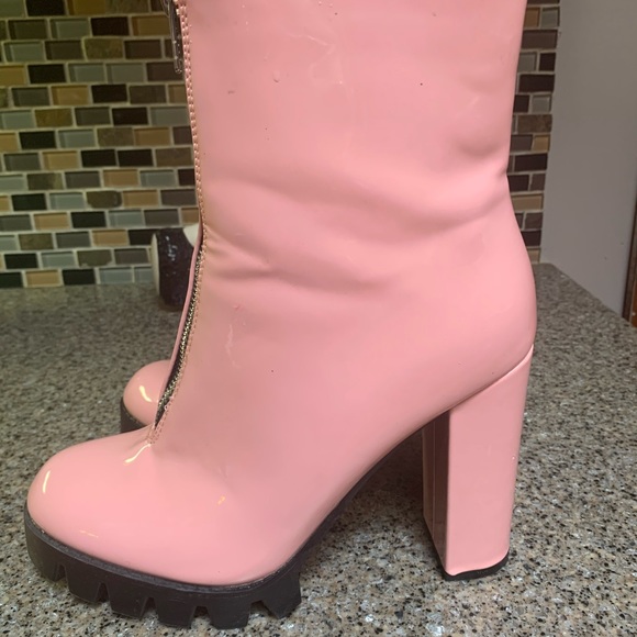 Soft pink plateform boot - Picture 3 of 5